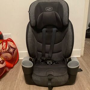 Used. In great condition-Evenflo Maestro Sport Harness Booster Car Seat